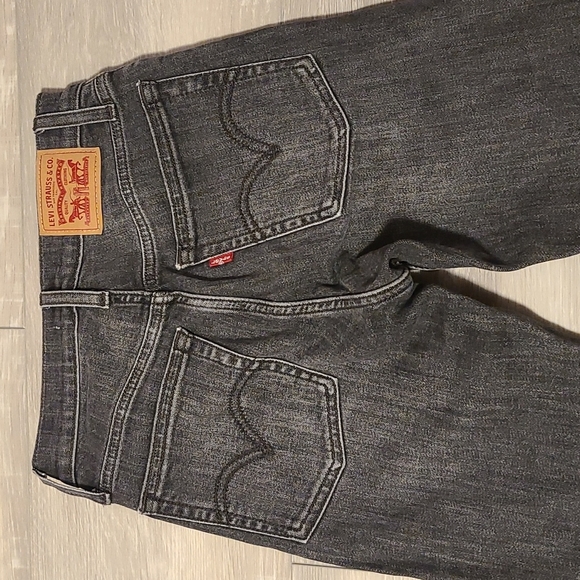 🌬️Levi's Wedgie Skinny Stretch Jeans in Grey - Picture 11 of 16